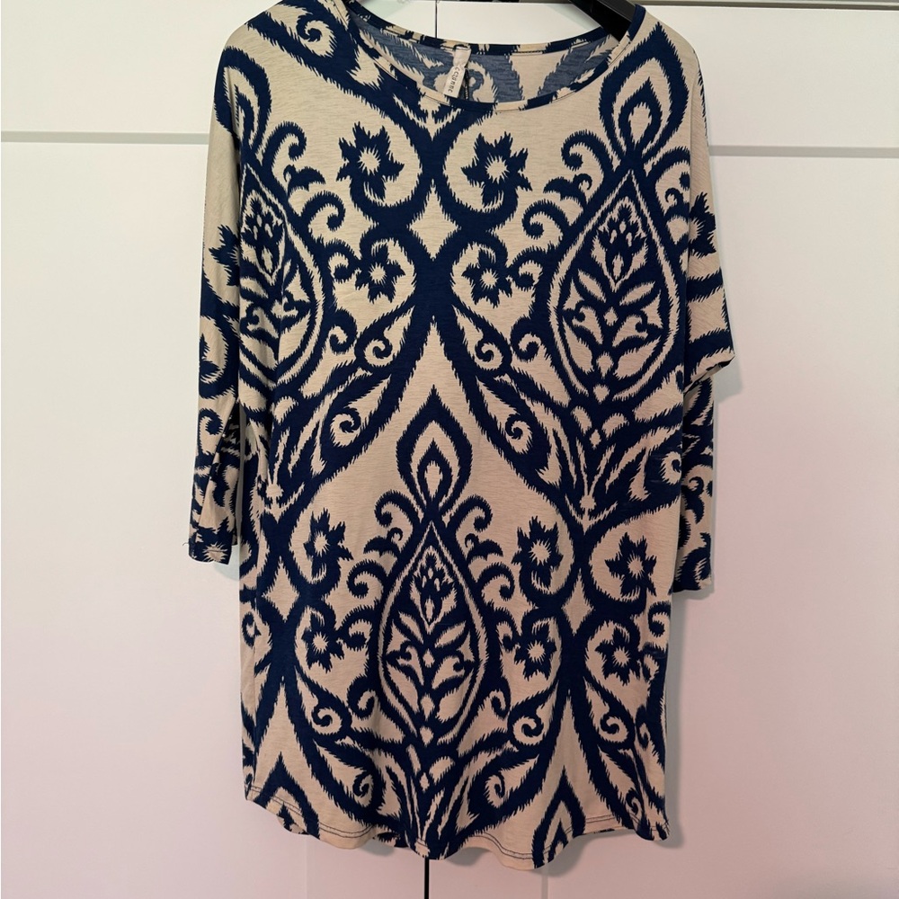 Cezanne Blue and Cream Artistic Top
